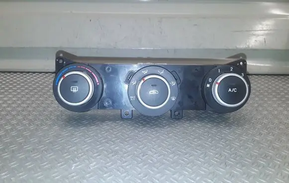 KIA Ceed Climate control unit 972501H221