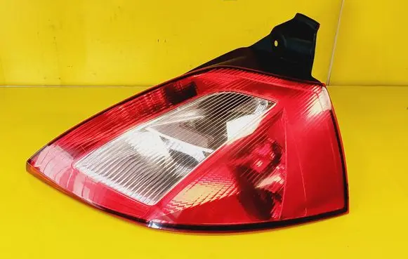 Renault Megane II Rear/tail lights 8200073237