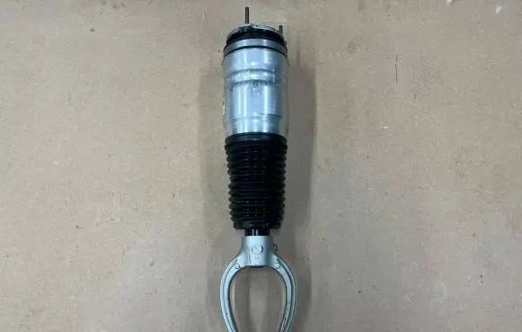 Maserati GranTurismo II Front shock absorber/damper 06703090150 W306311275C