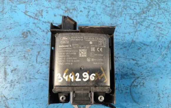Ford Fusion II Parking PDC sensor HS7T14D453AF
