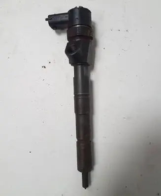 Opel Zafira B Fuel injector 0445110243