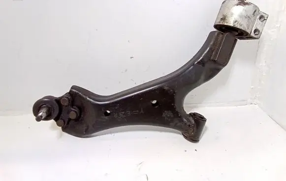 Chevrolet Captiva Front lower control arm/wishbone