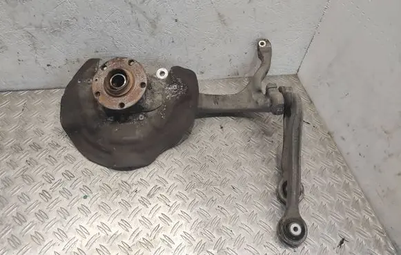 Audi A6 S6 C6 4F Front wheel hub spindle knuckle 4F0258