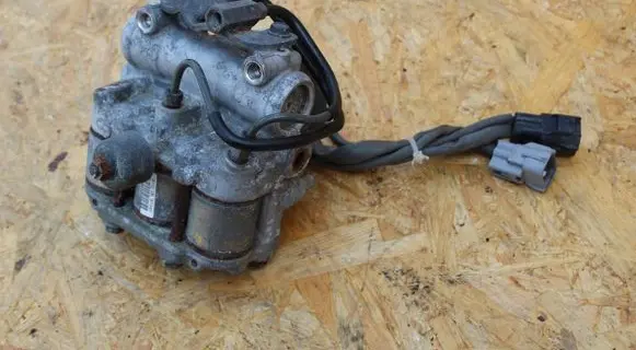 Lexus GS 300 400 430 ABS Pump 4451030091