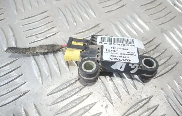 Volvo S40, V40 Airbag deployment crash/impact sensor 30613044A