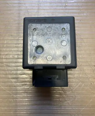 Seat Leon (5F) Fuel injection pump control unit/module 5Q0906121F 1429303627 VAG2000