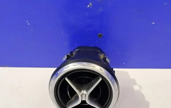 Dashboard air vent grill cover trim
