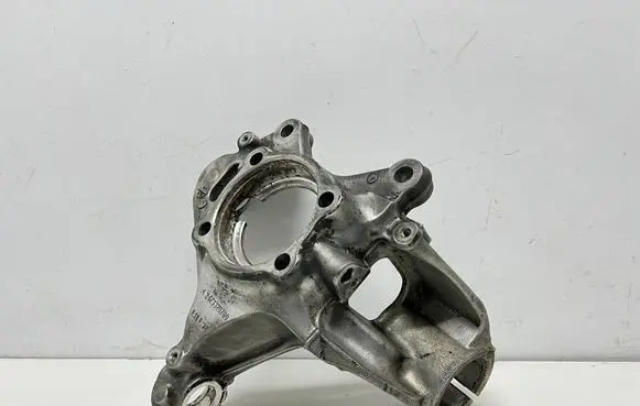 Mercedes-Benz B W247 Front wheel hub spindle knuckle A2473320700