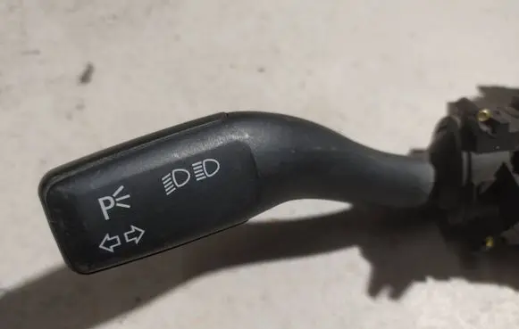 Audi A6 S6 C6 4F Indicator stalk 4E0953513A