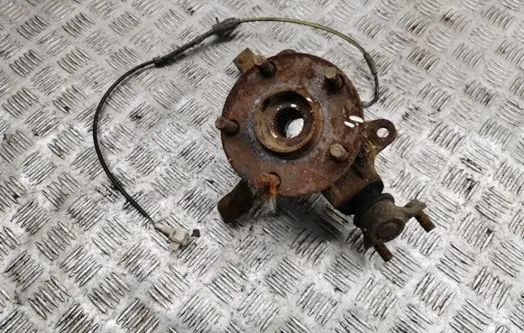Toyota Corolla E120 E130 Front wheel hub
