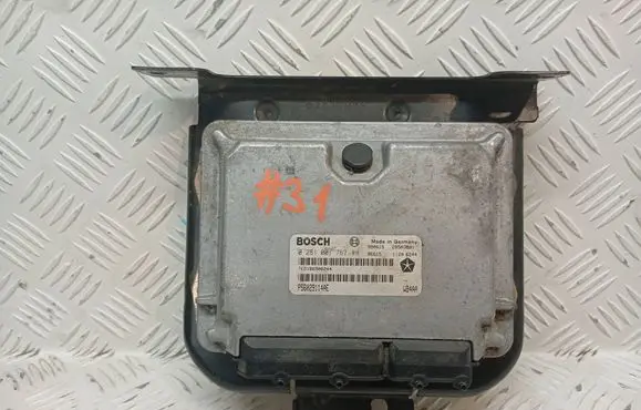 Jeep Grand Cherokee (WJ) Engine control unit/module P56029114AE 0281001767 28SA3881