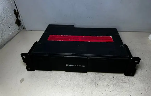 BMW 5 E39 CD/DVD changer 65128361584 8361584 8364931