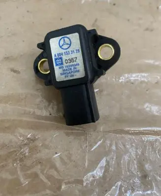 Mercedes-Benz ML W163 Air pressure sensor A0041533128 E1957