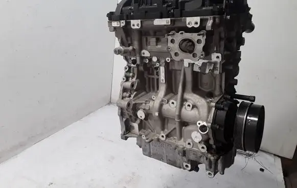 BMW 1 F40 Engine B38A15F