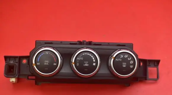 Mazda MX-5 NA Miata Climate control unit NA8W61190A