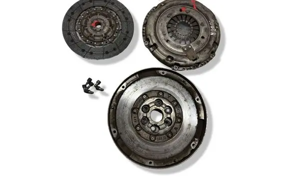 Alfa Romeo Giulietta Clutch set kit 2294001546 0519L13 1333