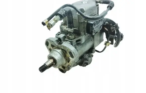 Audi A4 S4 B5 8D Fuel injection high pressure pump 028130115A