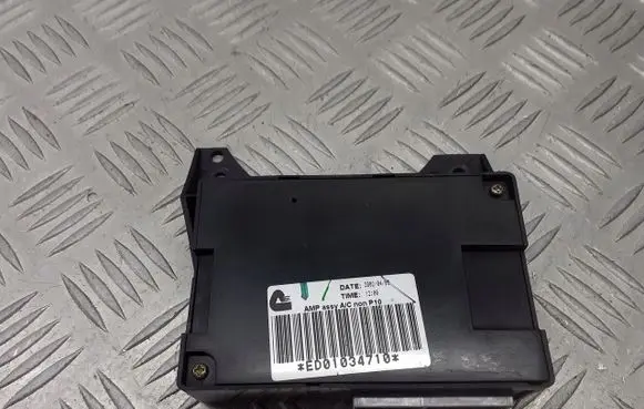 Nissan Primera Air conditioner control unit module 01034710