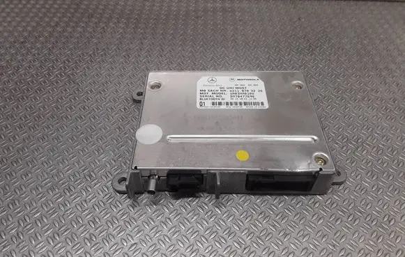 Mercedes-Benz B W245 Bluetooth control unit module A2118703226