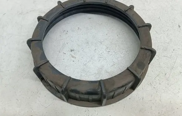 Ford Fiesta In tank fuel pump screw locking ring/nut 98AB9C385BA