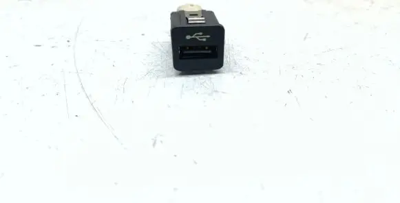 USB socket connector