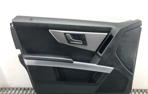 Mercedes-Benz GLK (X204) Front door card panel trim