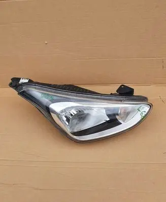 Hyundai i10 Headlight/headlamp 92102B9000