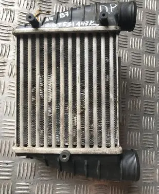 Audi A4 S4 B7 8E 8H Intercooler radiator 8E0145806M 3230257