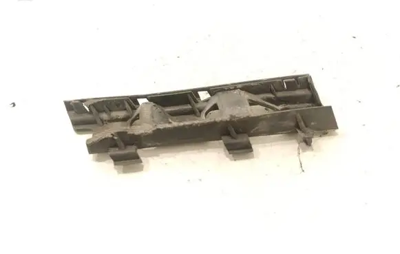 Volkswagen PASSAT B6 Front bumper mounting bracket 3C0807184