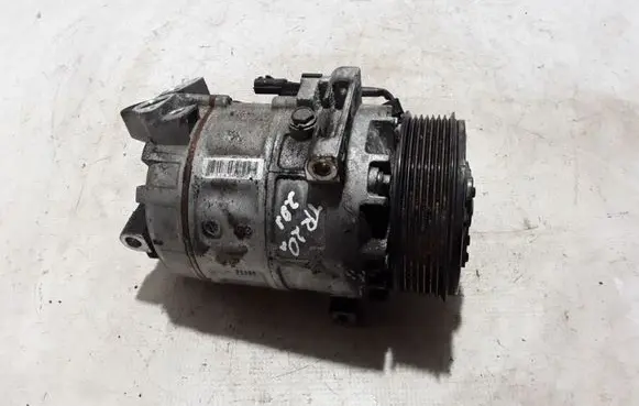 Renault Trafic III (X82) Air conditioning (A/C) compressor (pump) 8200848916