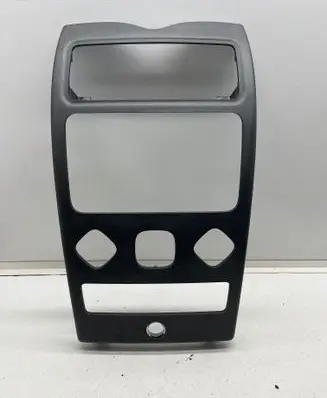 Maserati Quattroporte Radio/GPS head unit trim 67305400 18325