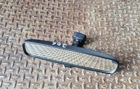 Lexus CT 200H Rear view mirror (interior)