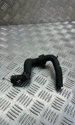 Volkswagen PASSAT B8 Engine coolant pipe/hose 5Q0122063J