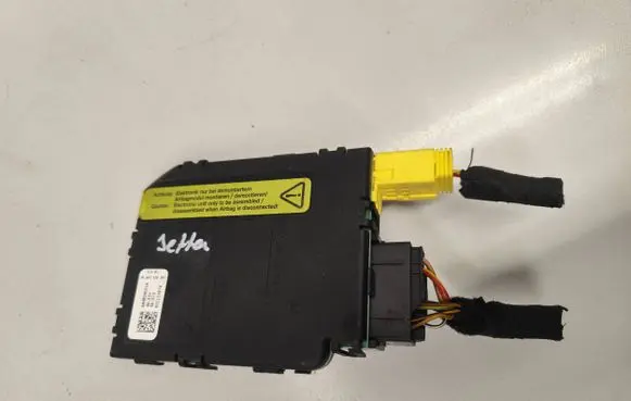 Volkswagen Jetta V Steering angle sensor ANH80M015A 8CC1258A