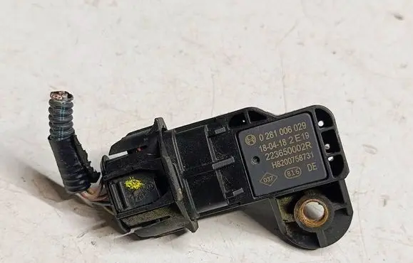 Renault Captur Air pressure sensor 223650002RS5 223650002R H8200758731