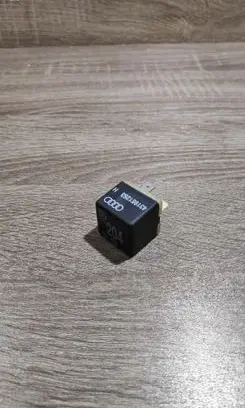 Audi 80 90 B3 Other relay 431951253H