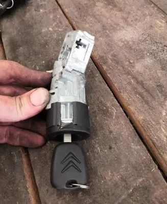 Citroen C3 Pluriel Ignition lock