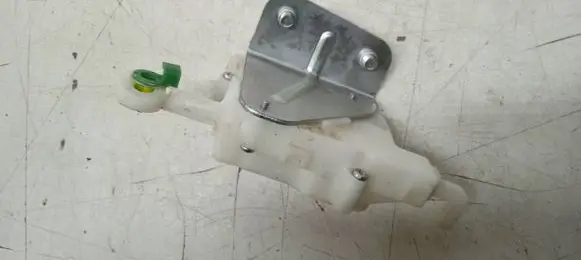 Fuel tank cap lock motor