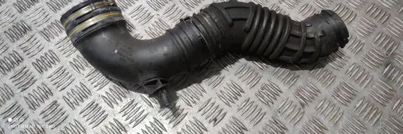 Maserati Quattroporte Turbo air intake inlet pipe/hose 670101260