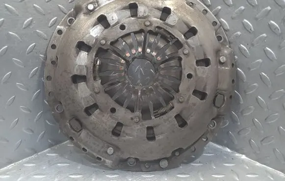Volvo S60 Pressure plate 9176204B 4121E0900