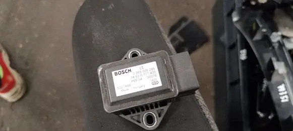 BMW X5 E53 ESP acceleration yaw rate sensor 0265005285