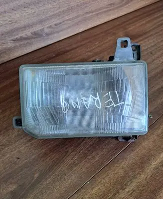 Nissan Terrano Headlight/headlamp 343R20
