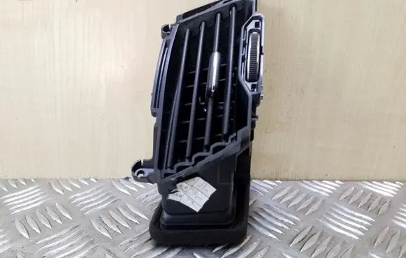 KIA Sportage Dash center air vent grill 974203W000