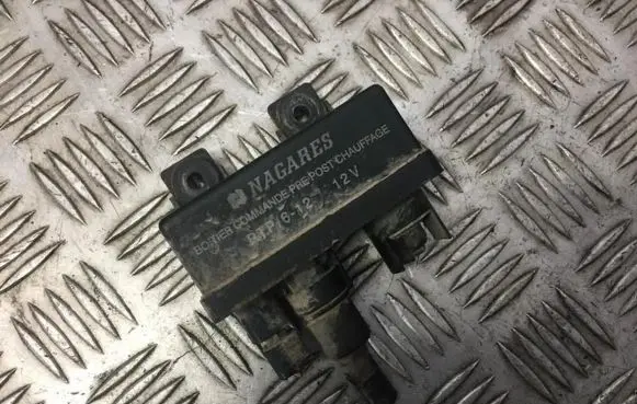 Volvo S40, V40 Glow plug pre-heat relay 7700107794