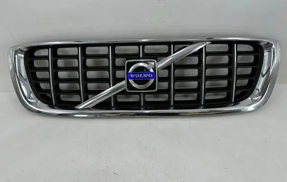 Volvo V70 Front bumper upper radiator grill 31255500