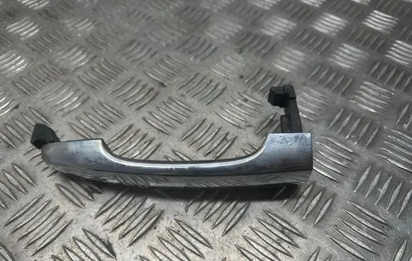 KIA Sorento Front door exterior handle