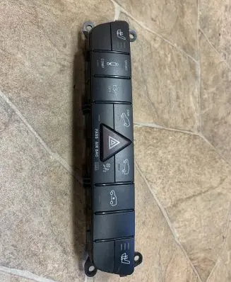 Mercedes-Benz ML W164 Center console A1648702810