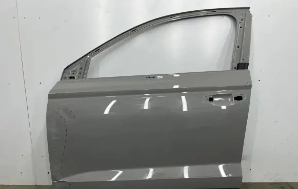 Skoda Karoq Front door