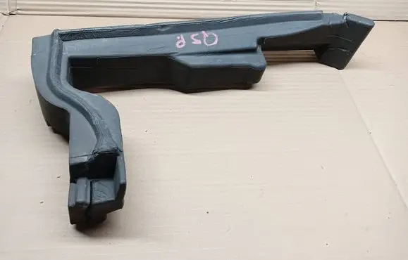 Audi Q5 SQ5 Fender foam support/seal 8R0823732A
