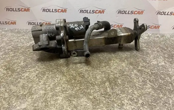Volvo S60 EGR valve cooler 30637142 44530 B5147